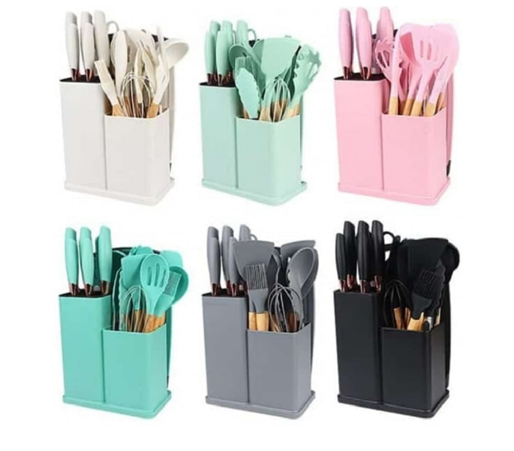 19 Piece Kitchen Utensil Set