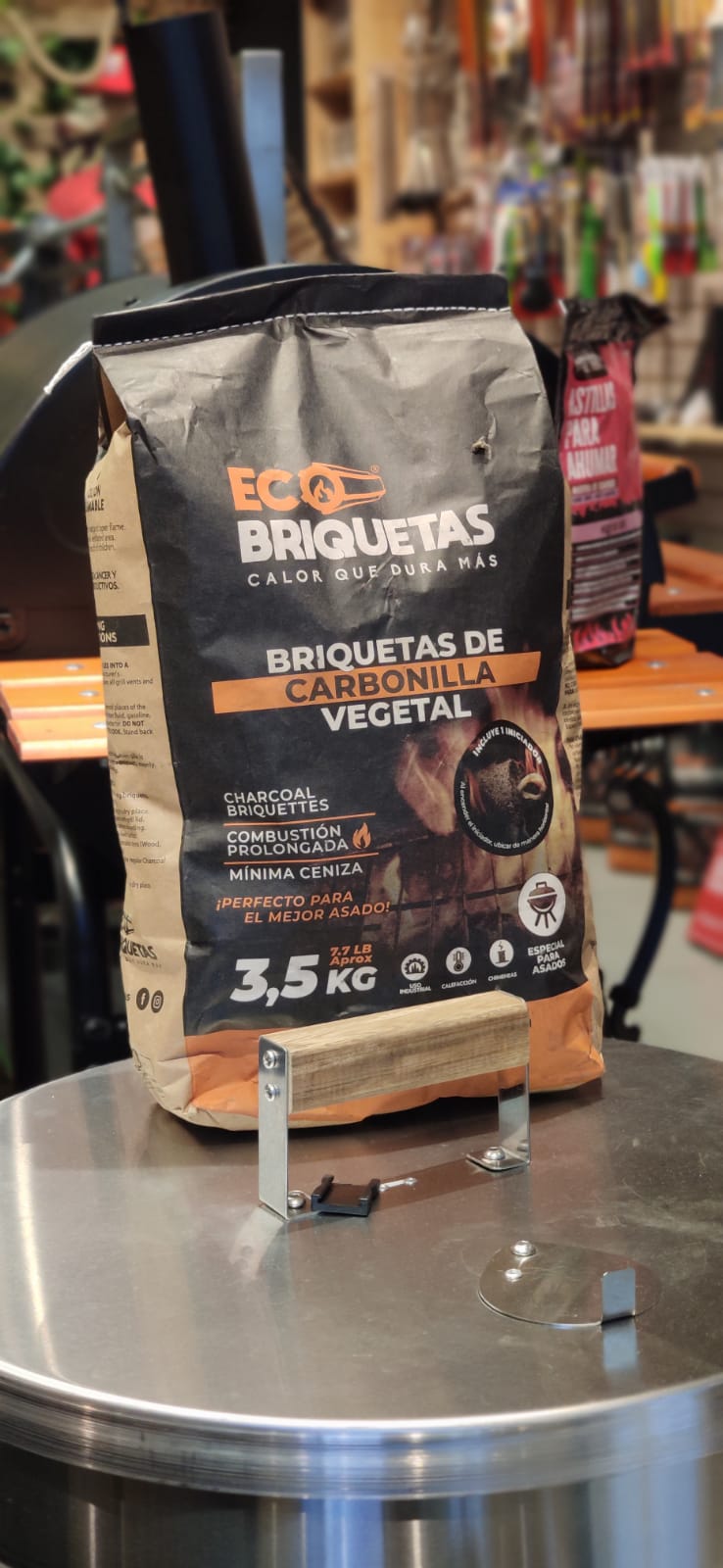 BRIQUETAS (Carbon vegetal prensado)